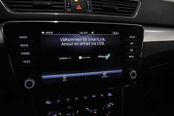 Skoda Superb 18 of 21