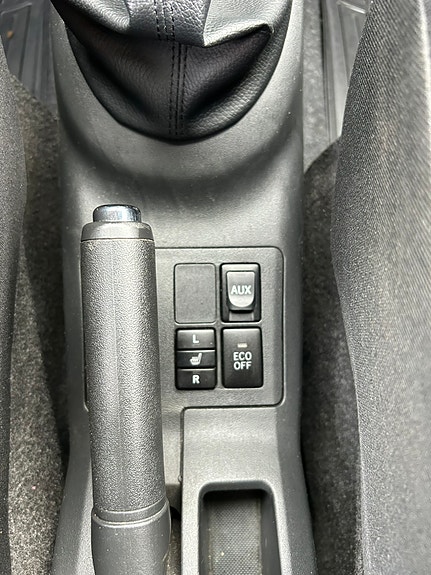 Toyota Yaris 20 of 28