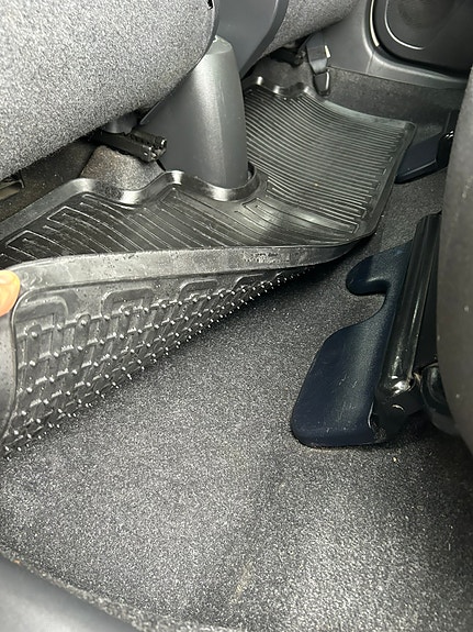 Toyota Yaris 17 of 28