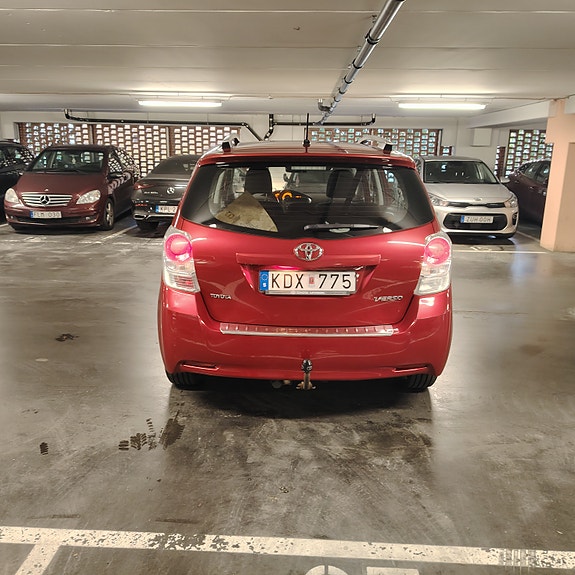 Toyota Verso 2 of 12