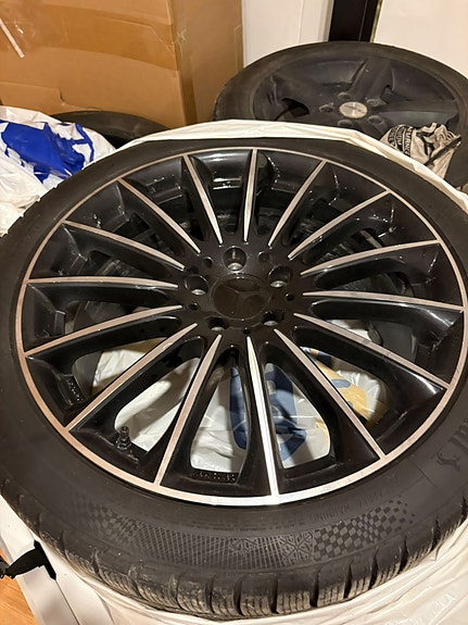 Mercedes-Benz E220 13 of 16