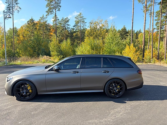 Mercedes-Benz E220 3 of 16