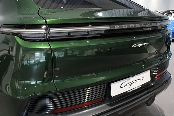 Porsche Cayenne Coupe 8 of 18