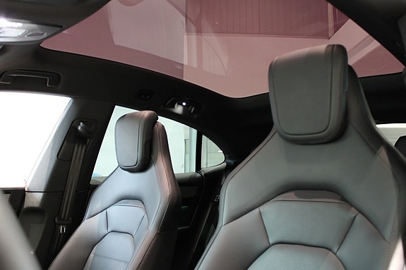 Porsche Cayenne Coupe 4 of 18