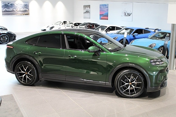 Porsche Cayenne Coupe 17 of 18