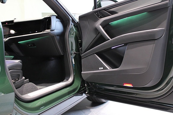 Porsche Cayenne Coupe 9 of 18