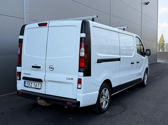 Opel Vivaro 16 of 16