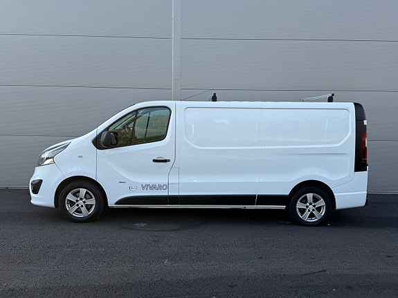 Opel Vivaro 13 of 16