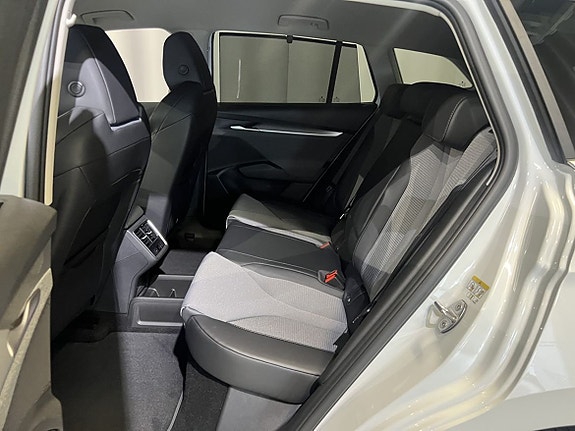 Skoda Enyaq 10 of 15