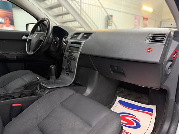 Volvo V50 12 of 19