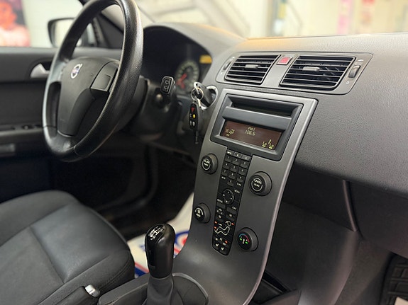 Volvo V50 14 of 19