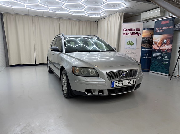 Volvo V50 3 of 19