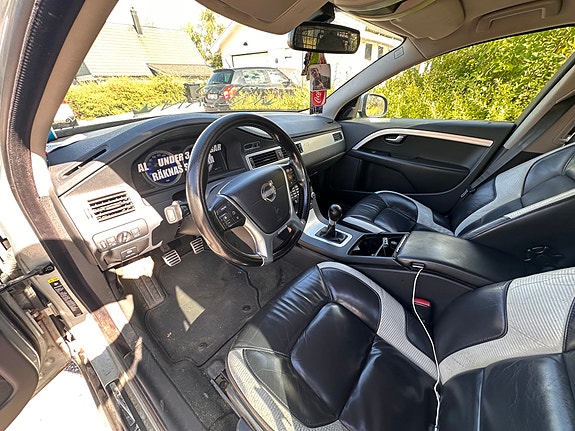 Volvo V70 5 of 5
