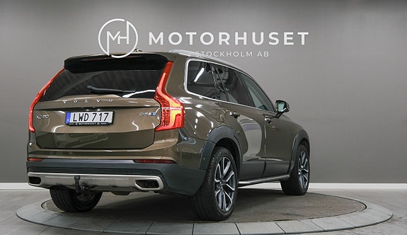 Volvo XC90 6 of 30