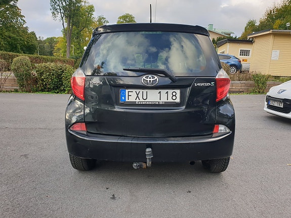 Toyota Verso-S 8 of 18