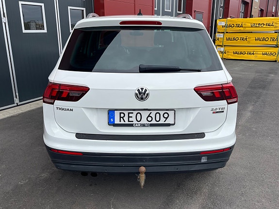 Volkswagen Tiguan 9 of 18