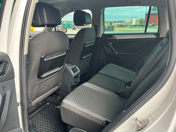 Volkswagen Tiguan 18 of 18