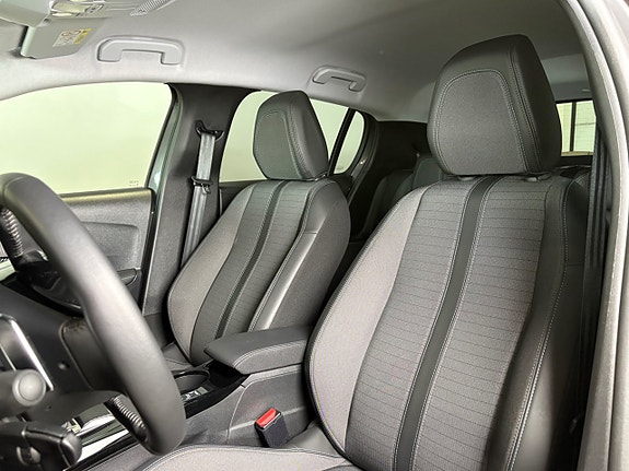 Peugeot 208 9 of 19