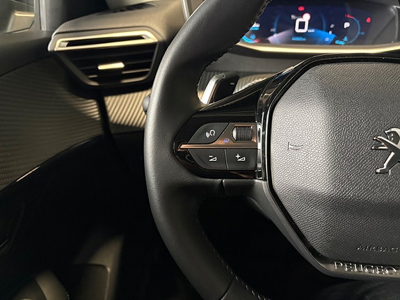 Peugeot 208 16 of 19