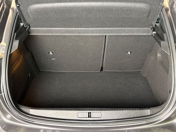 Peugeot 208 5 of 19