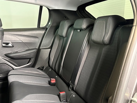 Peugeot 208 7 of 19