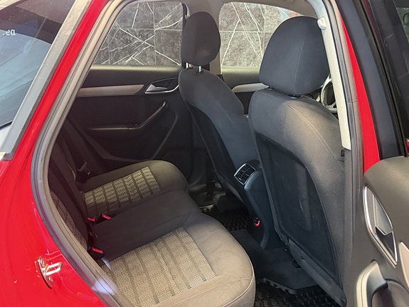 Audi Q3 15 of 21