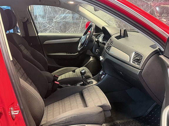 Audi Q3 14 of 21
