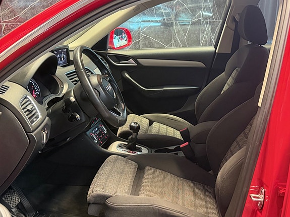 Audi Q3 12 of 21