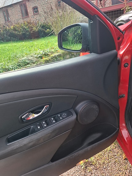 Renault Megane III 5 of 8