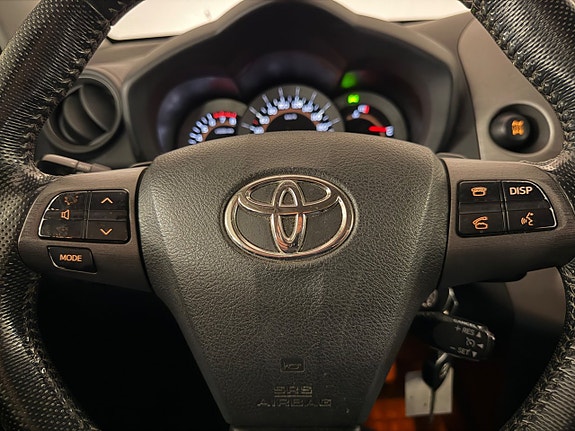 Toyota RAV4 13 of 18