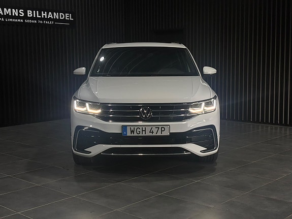 Volkswagen Tiguan 2 of 23