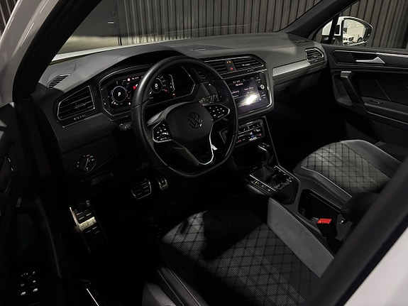 Volkswagen Tiguan 13 of 23