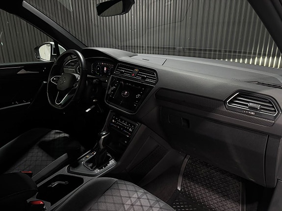 Volkswagen Tiguan 11 of 23