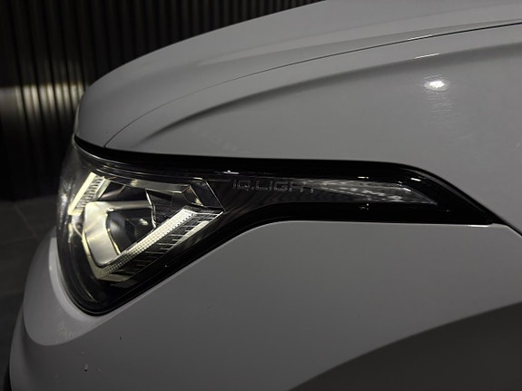 Volkswagen Tiguan 8 of 23