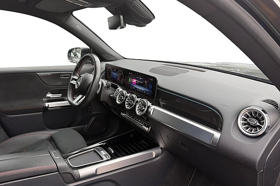 Mercedes-Benz GLB220 d 7 of 13