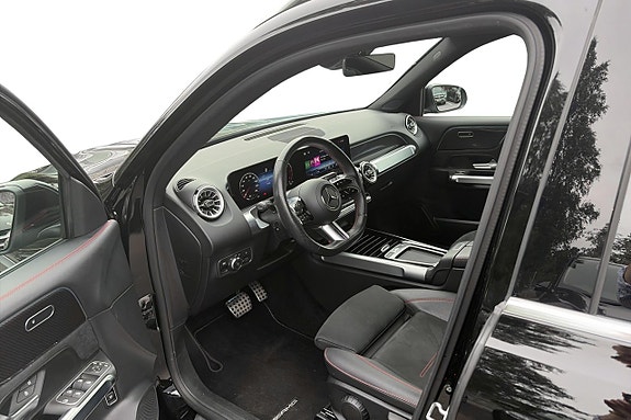 Mercedes-Benz GLB220 d 9 of 13