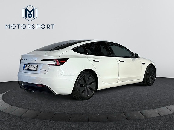 Tesla Model 3 8 of 26