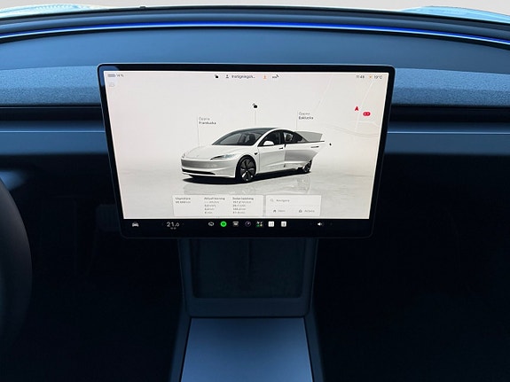 Tesla Model 3 13 of 26