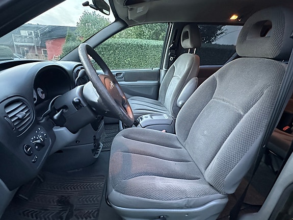 Chrysler Grand Voyager 11 of 25