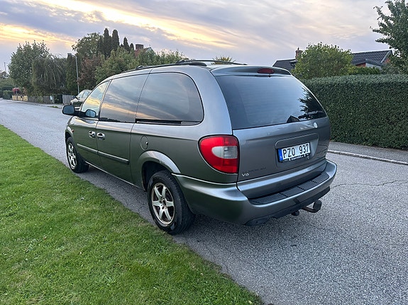 Chrysler Grand Voyager 2 of 25
