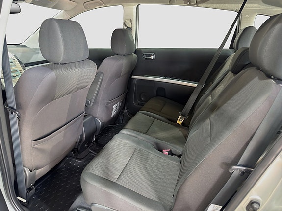 Toyota Corolla Verso 12 of 20
