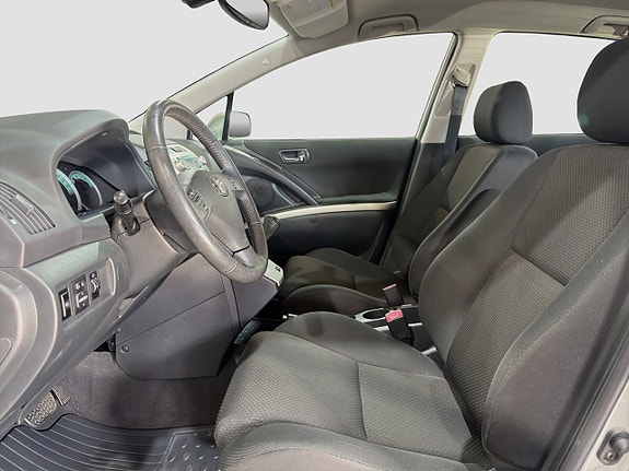 Toyota Corolla Verso 10 of 20