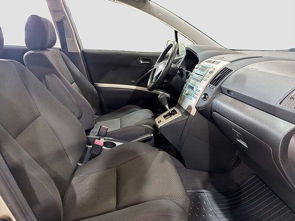 Toyota Corolla Verso 13 of 20