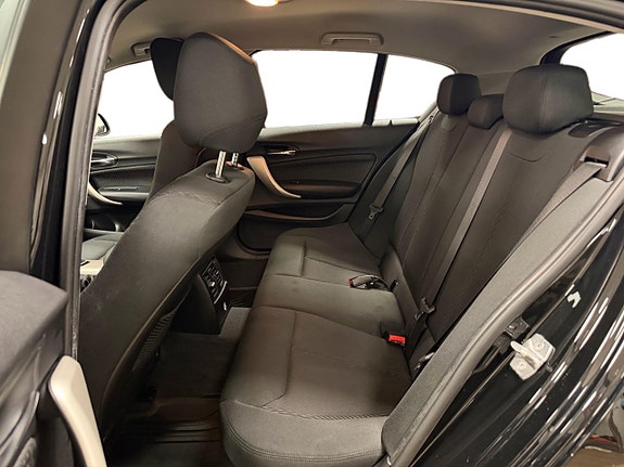 BMW 118i 13 of 30
