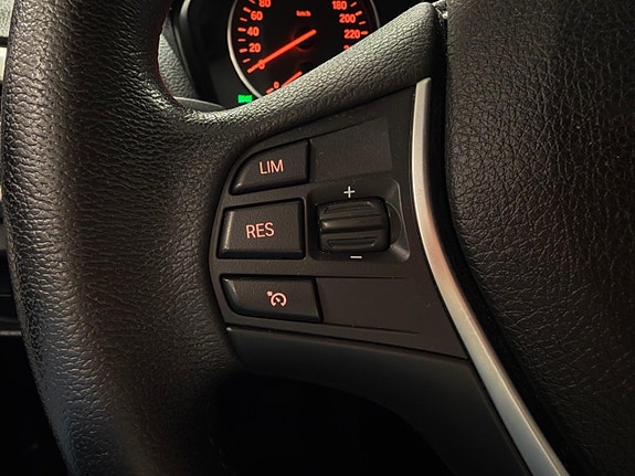 BMW 118i 19 of 30