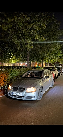 BMW 325d 12 of 12
