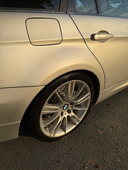 BMW 325d 11 of 12