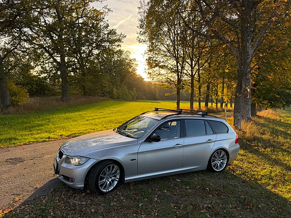 BMW 325d 2 of 12