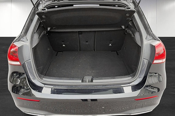 Mercedes-Benz A180 12 of 12