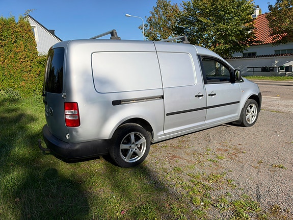 Volkswagen Caddy Maxi 3 of 7